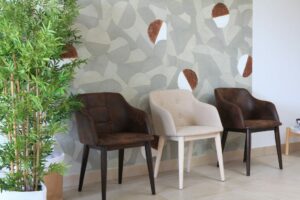 Anne Lise T Architecte Dinterieur Mios Ameublement Et Decoration Dun Cabinet Comptable – Marcheprime 24