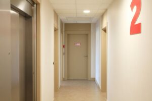 Anne Lise T Architecte Dinterieur Mios Decoration Des Espaces Communs Dun Immeuble De Bureaux – Marcheprime 16