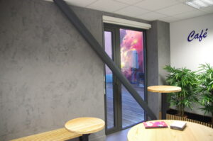 Anne Lise T Architecte Dinterieur Mios Relooking Du Hall Daccueil Dune Entreprise Et Creation Dun Espace Cafe – Begles 5