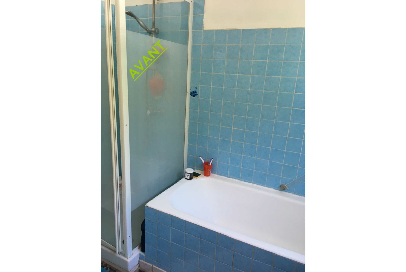 Anne Lise T Architecte Dinterieur Mios Relooking Dun Escalier Dun Sejour Creation Dun Coin Bureau Et Renovation Dune Salle De Bains – Arsac 3